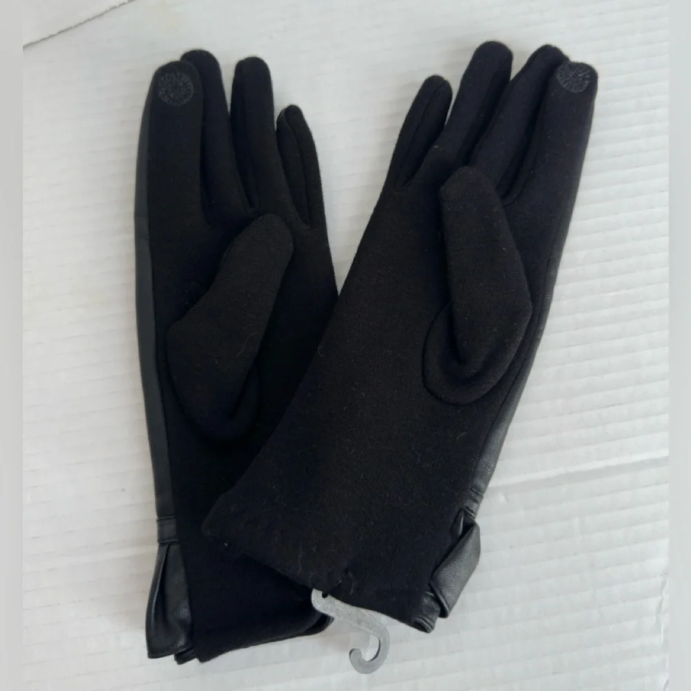 Charlotte Daniel || woman’s tech touch Elegant Black Women's Gloves Sz M/L